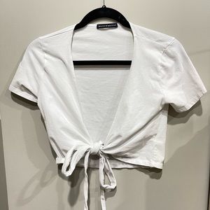 BRANDY MELVILLE WRAP TOP
